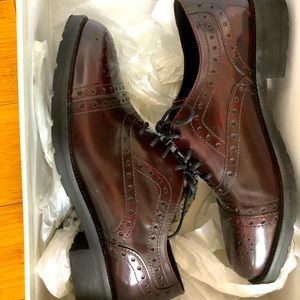 Mahogany Geox lace leather shoes
